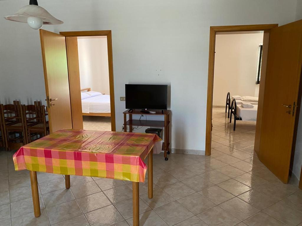 Ferienwohnung Casa Vacanze Foce Varano Exterior foto