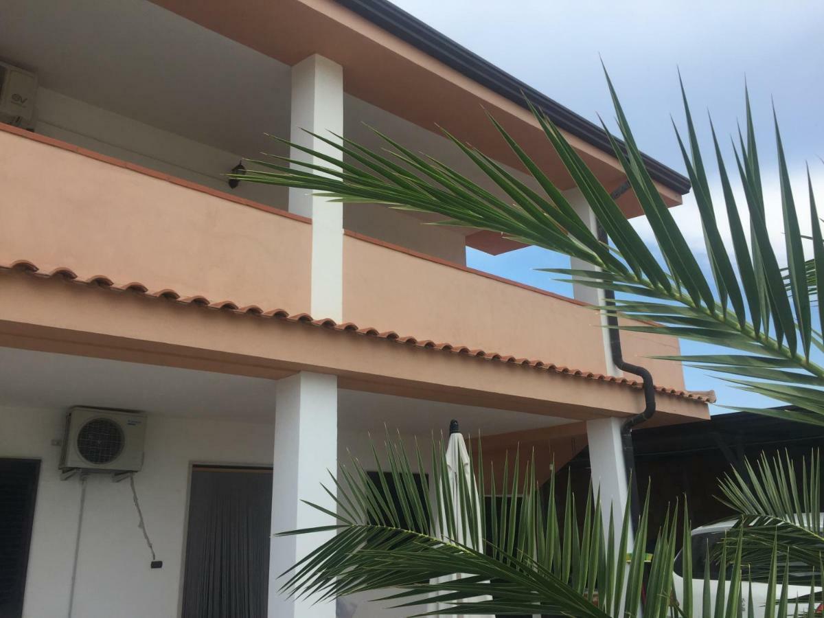 Ferienwohnung Casa Vacanze Foce Varano Exterior foto